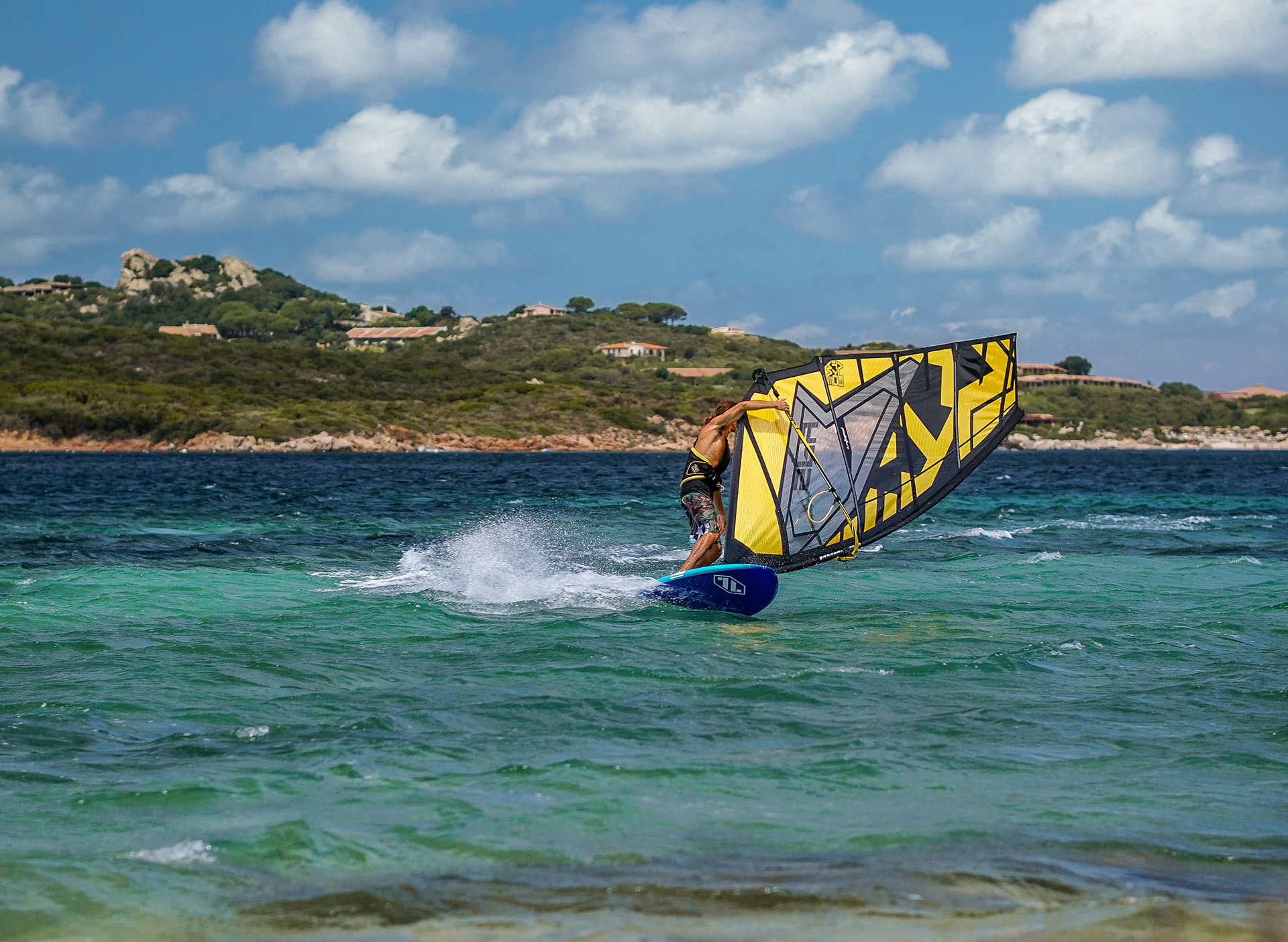 yellow testing testa point7 spy vlnova plachta windsurfing karlin